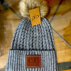 C.c beanie Exclusive pom beanie